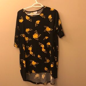 Black, XS LuLaRoe shirt.